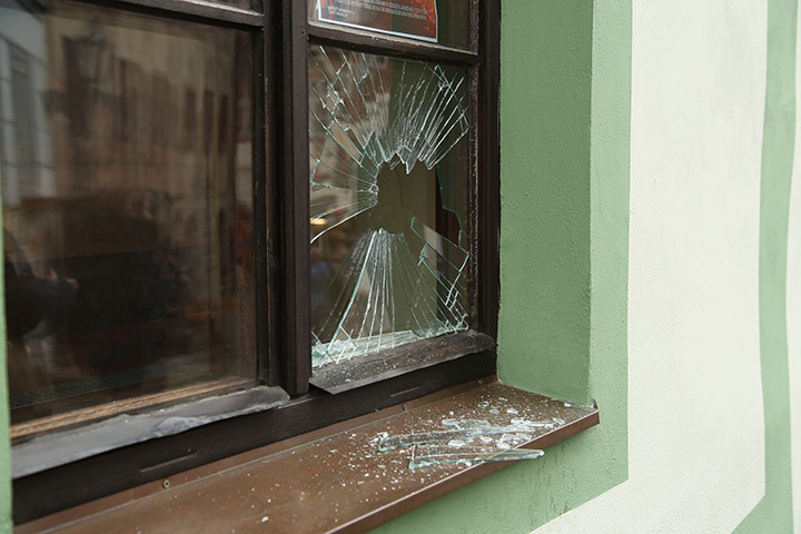 A2B Glass are able to board up broken windows while they are being repaired in Wimbledon Common.